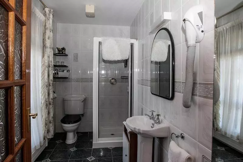 ベッドアンドブレックファースト Ardmor Country House