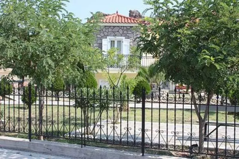 Eleftheria Apartments