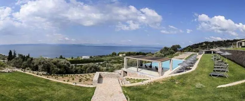 Hotelli Elimnion Resort