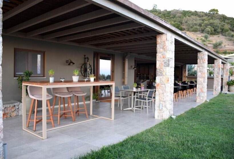 Hotel Elimnion Resort