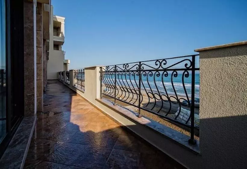 هتل Gardenia Beach Palace Apart