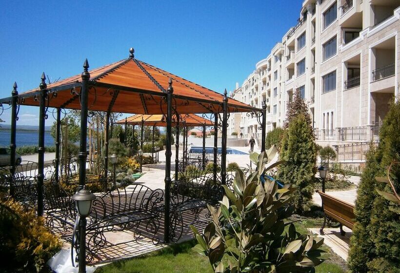 בית מלון כפרי Gardenia Beach Palace Apart