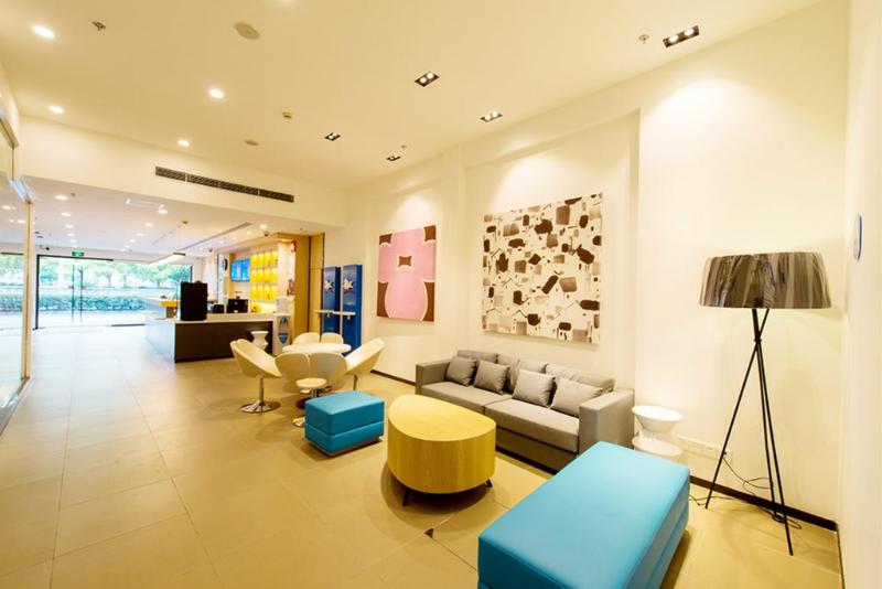 בית מלון כפרי Hanting Nanjing Gulou Square