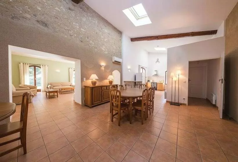 Hotelli Le Relais Du Grand Logis Cadarache Iter