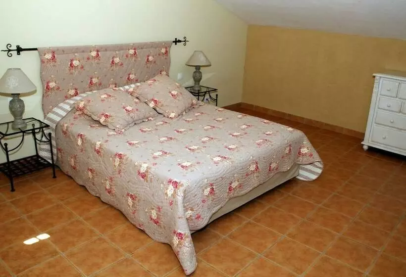 Hotelli Le Relais Du Grand Logis Cadarache Iter