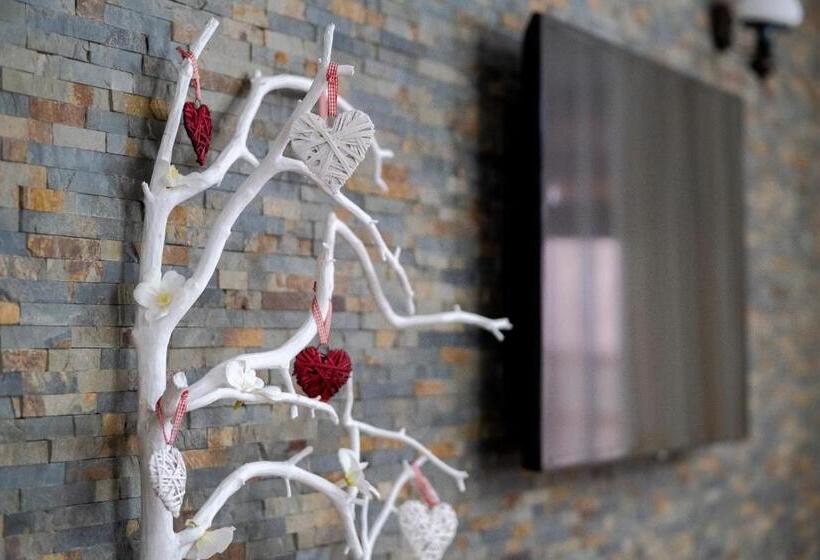 Отель Pension Valeria