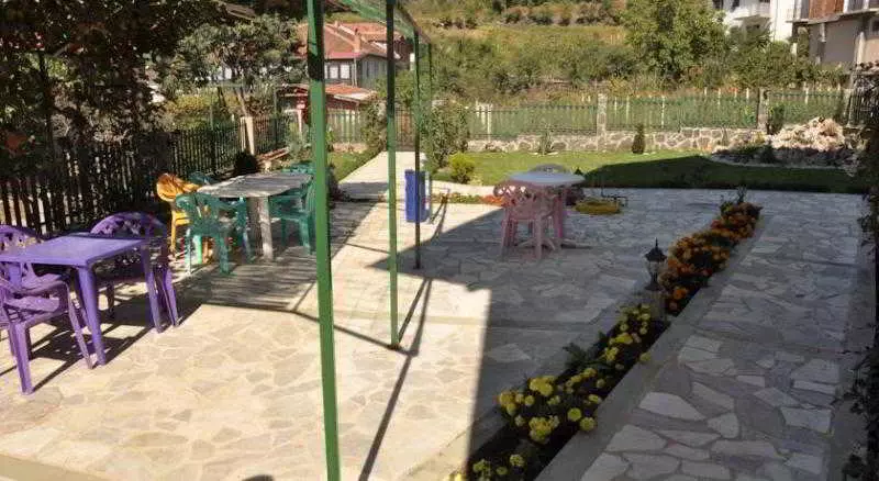 هتل Vila Damaja
