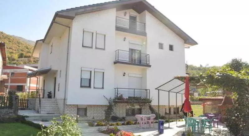 هتل Vila Damaja