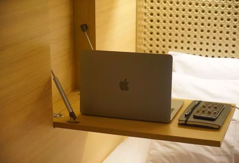 Hotelli Borough Capsule Hostel Bali