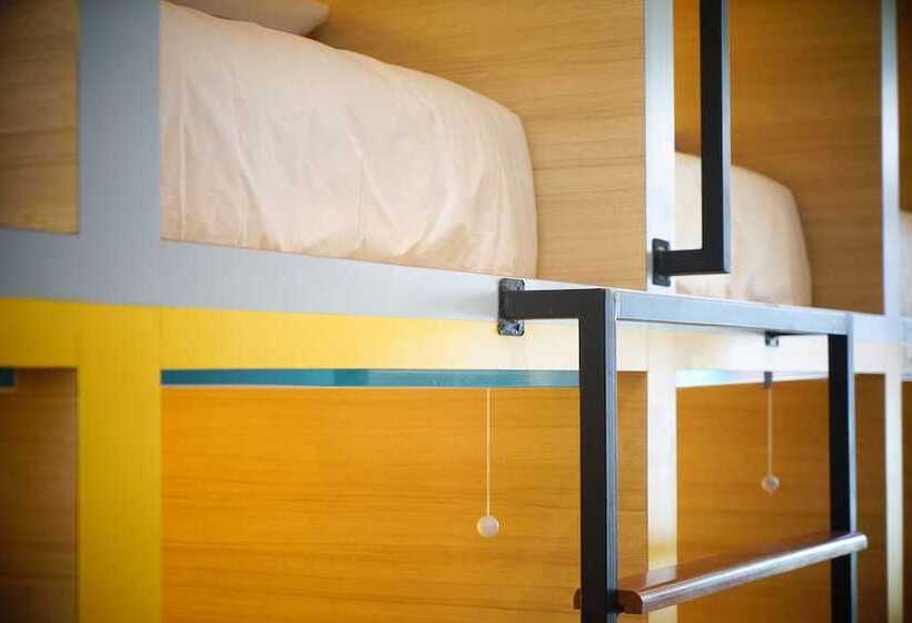 فندق Borough Capsule Hostel Bali