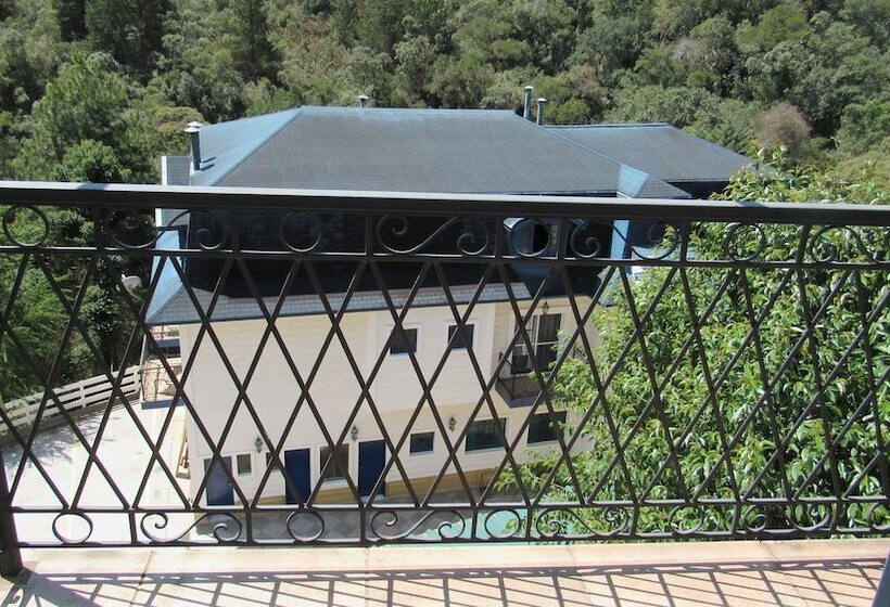 Hotel Golden Forest Pousada