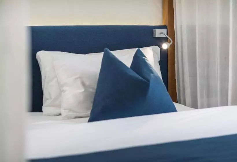 Hotelli Hallstatt Hideaway  Adults Only