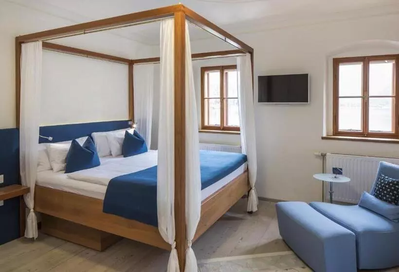 Hotelli Hallstatt Hideaway  Adults Only