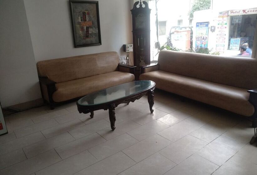 ホテル Lav Kush Deluxe At Paharganj