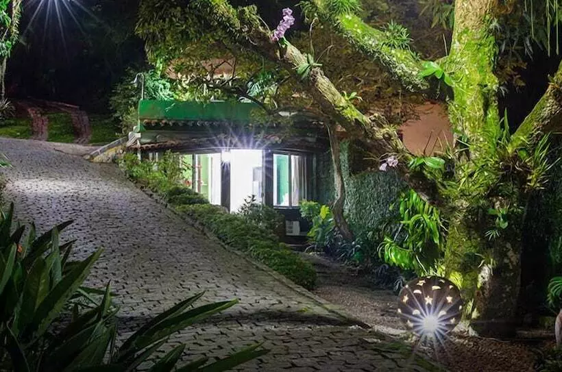 هتل Pousada Pedras Brancas