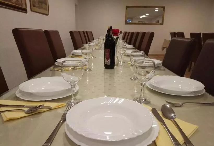 هتل Guest House Regina Mundi