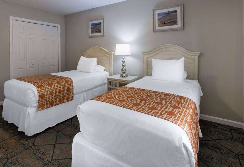 فندق Sandpebble Beach Club By Patton Hospitality