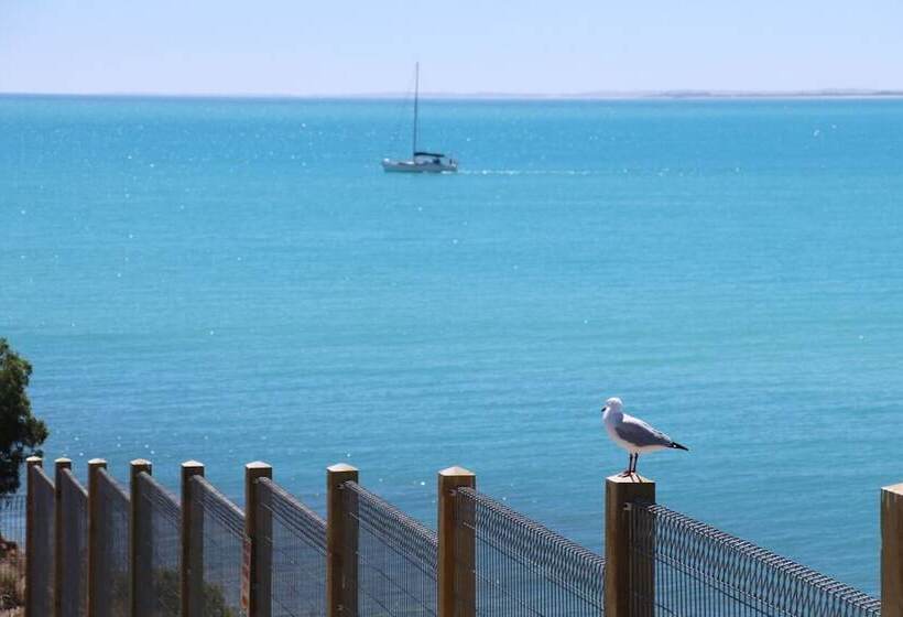 ホテル Sea Vu Caravan Park