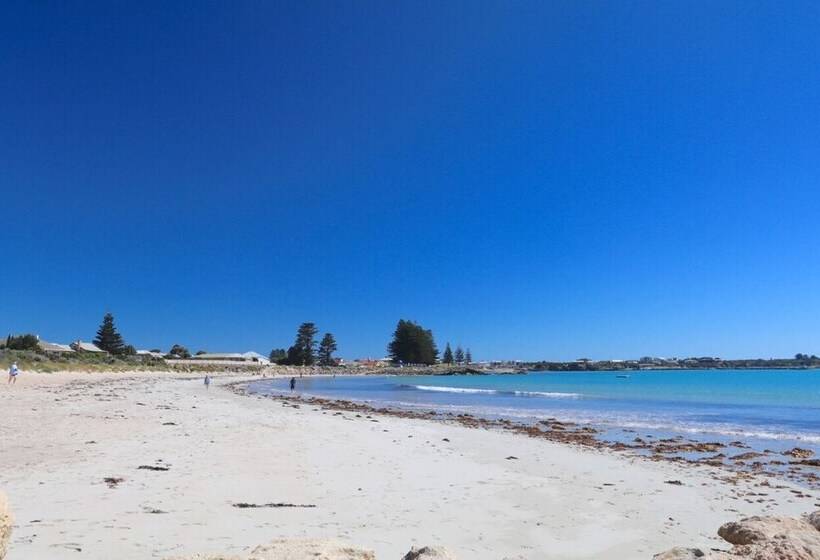 ホテル Sea Vu Caravan Park