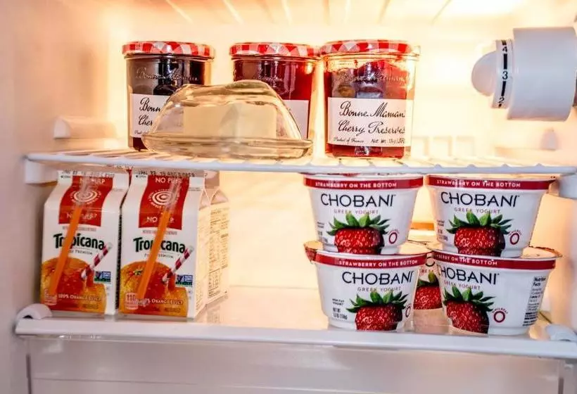 Hotelli The Historic Benner Mansion