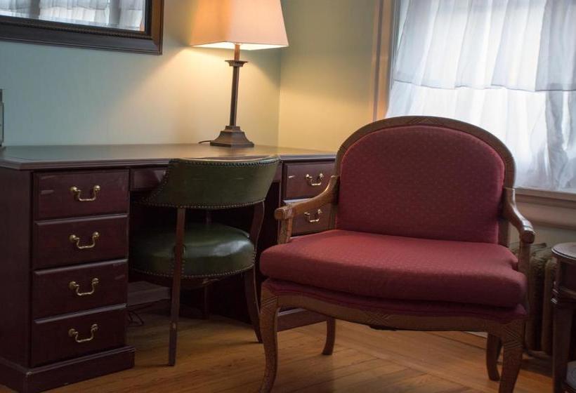 בית מלון כפרי The Historic Benner Mansion