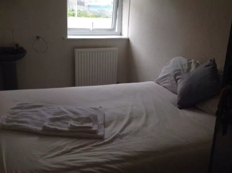 Hotelli The West Of England Tavern