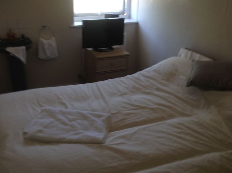 בית מלון כפרי The West Of England Tavern