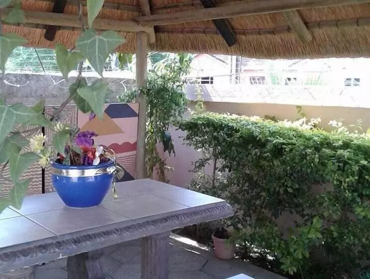 هتل Upper Room Guest House