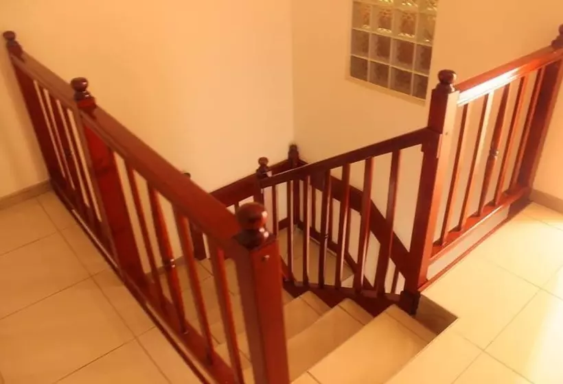 هتل Upper Room Guest House