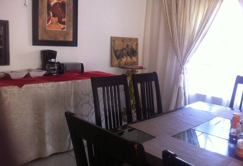 هتل Upper Room Guest House