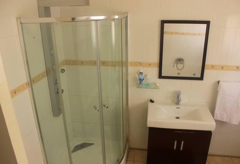 هتل Upper Room Guest House