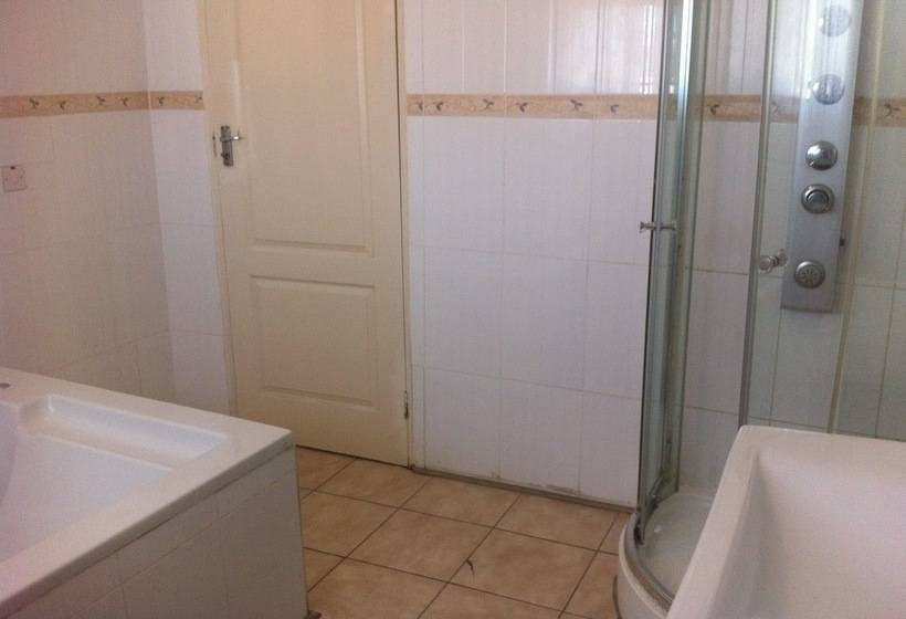 هتل Upper Room Guest House