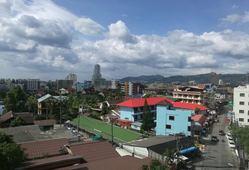 Ol Masta Hotel & Lounge