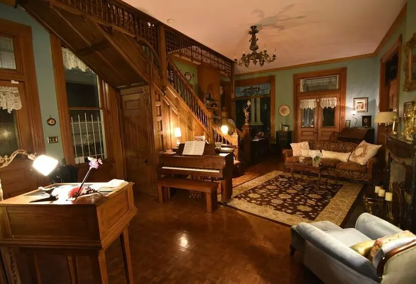 ホテル 1890 Williams House Inn