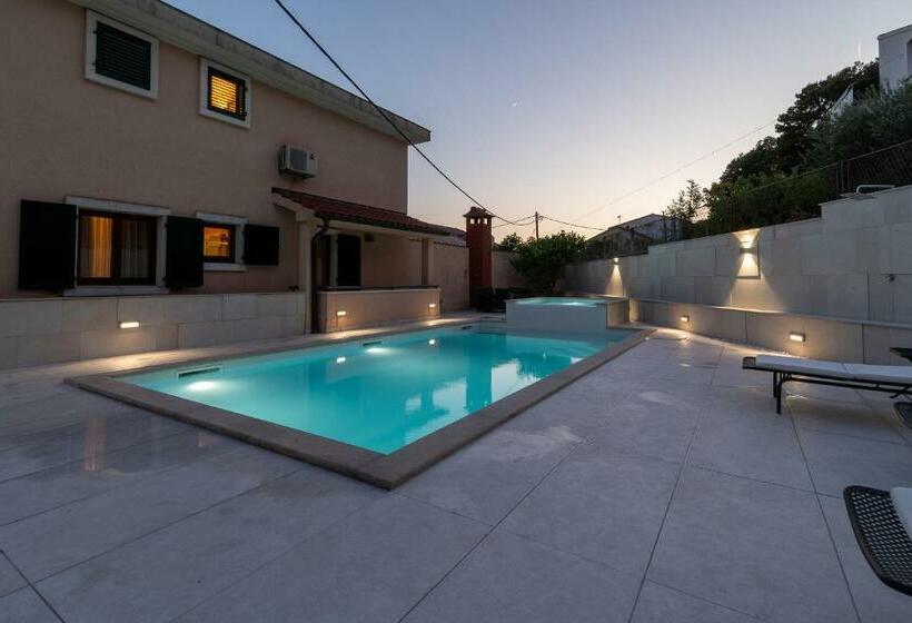 فندق Apartment Villa Lavandula   Swimming Pool View