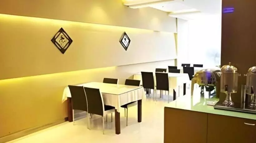 Hotelli Greentree Inn Nantong Stadium West Qingnian Road Business