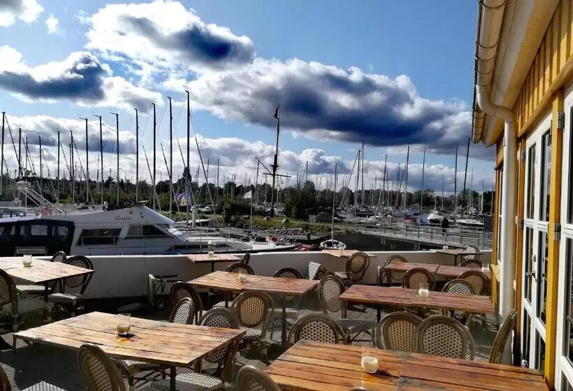 ホテル Kaløvig Bade