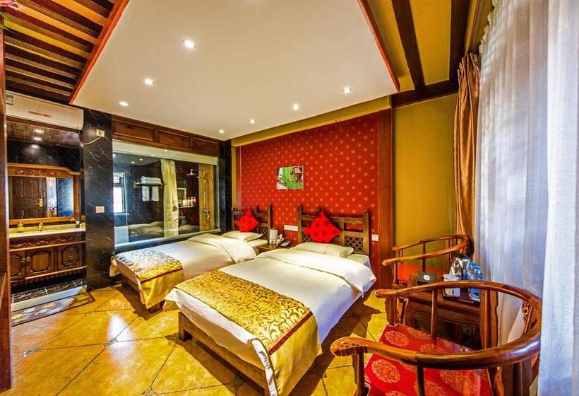 Отель Lijiang He Mu Ju Family Inn