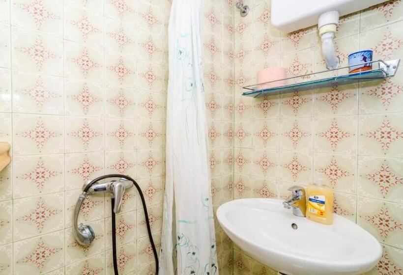 בית מלון כפרי Rooms Jozomare