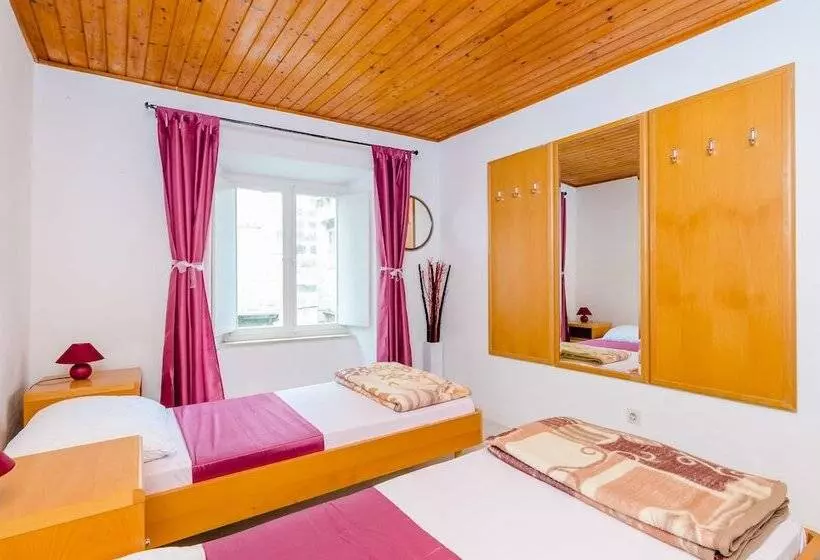 هتل Rooms Jozomare