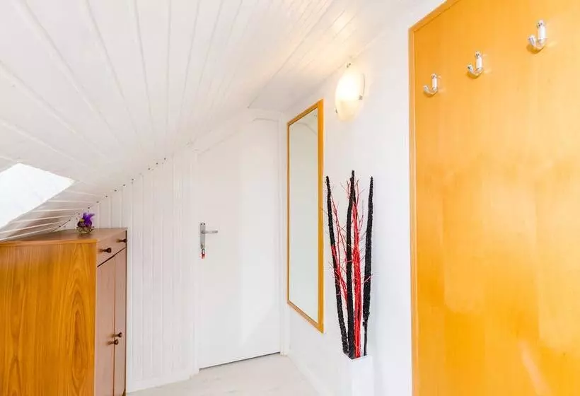 هتل Rooms Jozomare