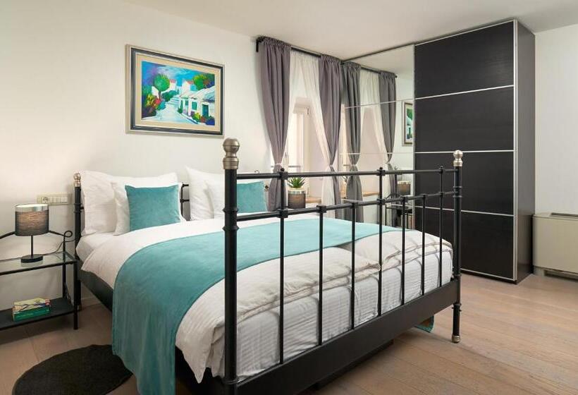 בית מלון כפרי Perla Luxury Rooms