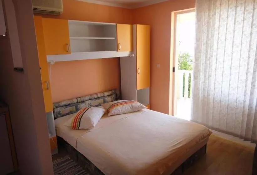 Hotelli Studios Antonio