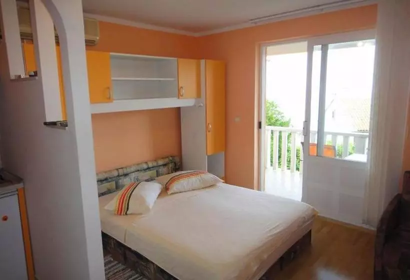 Hotelli Studios Antonio