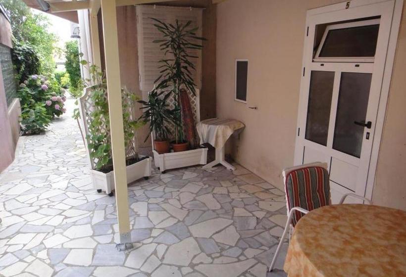 ホテル Studios Antonio