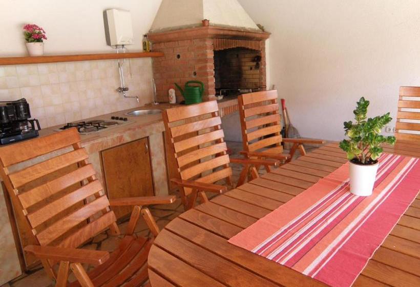 בית מלון כפרי Villa Marica Primosten