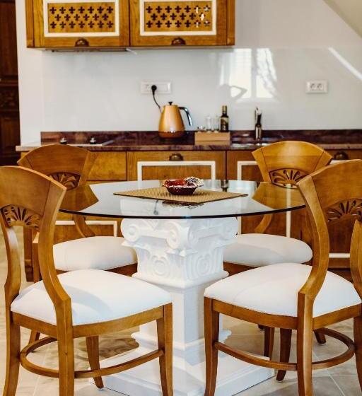 فندق Villa Nepos