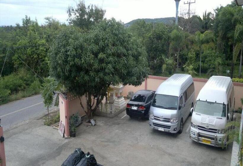 هتل Wattana Hill Resort