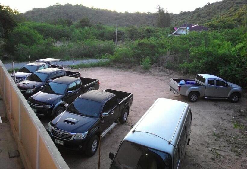 هتل Wattana Hill Resort