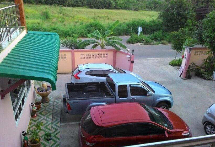 هتل Wattana Hill Resort